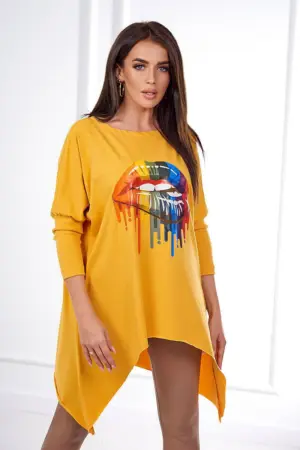 Blouse oversize with rainbow lips print mustard