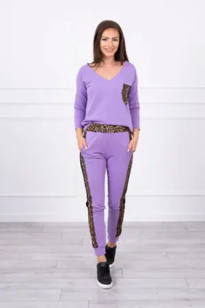Set with panther motif purple