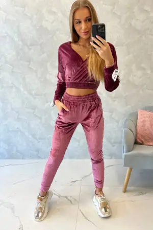 Velor set with Queen inscription dark pink