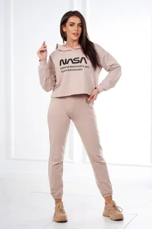 Set with imprint beige