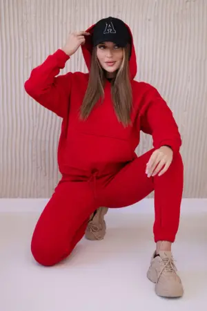 Insulated set with a sweatshirt tied at the bottom red