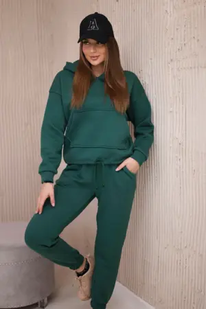 Insulated set with a sweatshirt tied at the bottom dark green