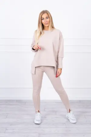 Set with an oversize blouse light beige