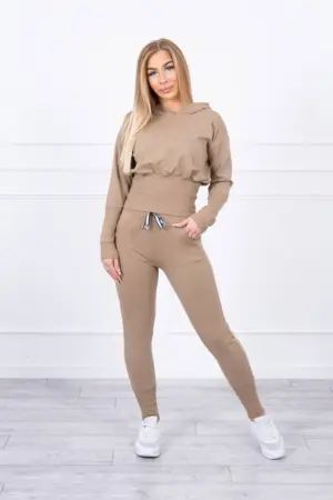Set with wide cuffs camel