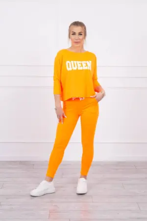 Set with Queen print orange neon