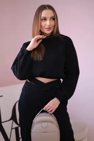 Insulated set with a short sweatshirt black