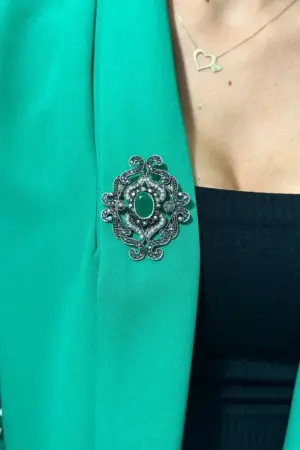 Brooch XZ459-107 silver + green